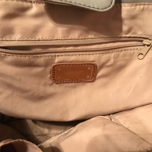 Large Nine West tote - Picture 5 of 6